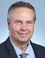 Photo de monsieur le député Frédéric Cabrolier