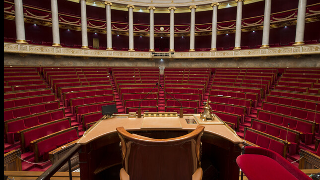 Hémicycle vide - Le perchoir